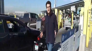 记者实地体验美墨边境线 警察竟一次查出8大包海洛因