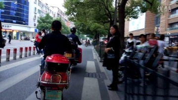 惊险！电动车车祸现场实拍我的行车记录中国车祸现场视频集锦