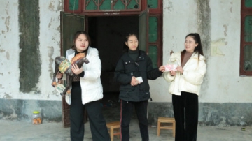 借钱2：麦麦借钱不还，结果家里值钱东西被拿走，过程真搞笑