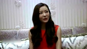 熊黛林生产在即 捧巨肚迎接新生命到来