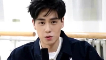 胡一天身陷“夜会门”受抨击 同组男演员孙宁力挺