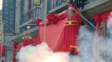 高手在民间，白爷一口酒识破酒缸破裂，陈掌柜佩服不已！