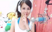 【拍客】美女主播萧小M翻唱神曲《小鸡哔哔》背后的故事