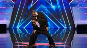 型男组大跳机械舞 炫酷狂拽要炸天