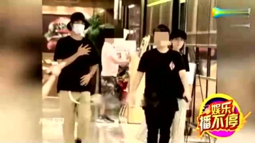 陈柏霖晒妹妹婚礼照送祝福 自己却遭网友狂催婚