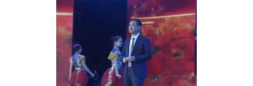 【拍客】王健林万达年会献唱