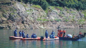 直击广元翻船事故救援现场 船内基本无生命迹象