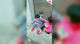 湖南两幼童遇害后被丢厕所 警方悬赏10万缉凶