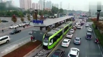 全球首列智轨列车湖南开跑：可无人驾驶