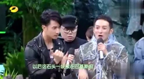 牛人《快本》现场展示“鸡蛋碎石头”绝活，竟然真的做到了