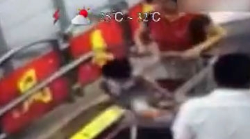 山西：小女孩坐购物车里 乘扶梯时不慎跌落