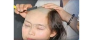 【拍客】企业要求女员工剃光头 不剃罚款1万