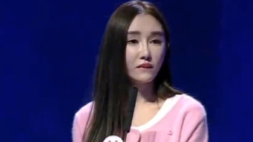 明星退出娱乐圈，上非诚只为带走她一人：抱歉让你等了30年！