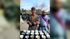 民间牛人有绝活，这筷子敲出来的太好听了！