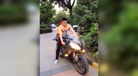 健身 注意前方高能！机车型男展现俄挺！