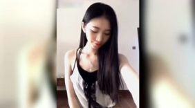 看了这位美女的舞蹈，我有一种恋爱了的感觉