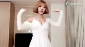 韩国美女热舞 性感不是骚啊！妹子就是骚···