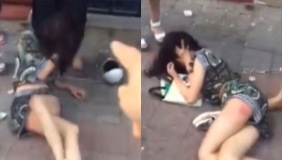 网曝驻马店女子暴打小三 连踹带打扒衣服