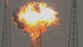 近距离直击SpaceX火箭爆炸全程