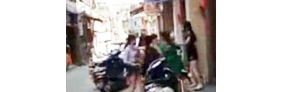 【拍客】广东两女生打人上演一场女版无影脚