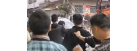 【拍客】广东三水街头警匪枪战抓捕毒贩