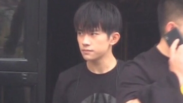 易烊千玺圈内圈外同时圈粉 圈内明星集体表白