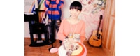 【拍客】甜美可爱妹妹抱猫唱《我的歌声里》