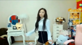 美女热舞美女黑色短裙热舞