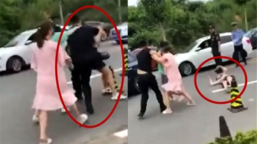 实拍：青岛宜家保安与三名女子当众互殴 一人被搂脖子摔倒难起身