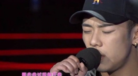 拥有演绎技巧的张鑫磊一首《香泽兰》紧张的被小松老师一句话逗乐