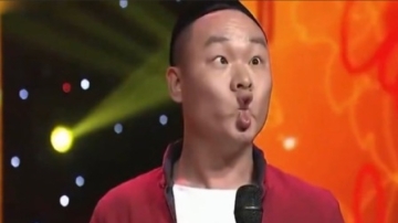 高手在民间：这哥一上场，全场的笑声就没停下来，浑身上下都是绝活！