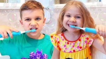 小可爱们养成了刷牙的好习惯，萌娃：看看我们每天早上都做什么吧