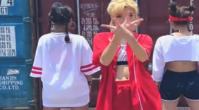 美女舞团跳鸟叔《I LUV IT》舞蹈，哪个美女舞技更出色呢