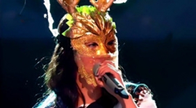 史上最好听女声版《一生所爱》忆起往事，还是忍不住流泪！