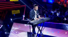 键盘弹唱撩妹！曾令顺走心演绎《可乐》