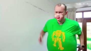 可爱小萌宝：爸爸成功减肥记萌娃小可爱：糖果虽美味，记得可不要多吃哦