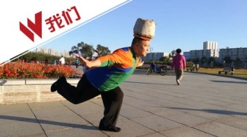 实拍大爷头顶40公斤水泥墩健身 3年减了60斤