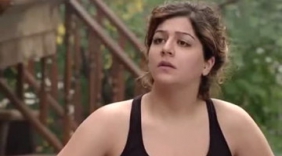 外国人街头恶搞救火，搞蒙路人