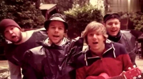 清新的男声欢快的节奏感觉，Oko Town超好听