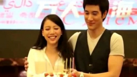 王力宏晒全家福为大女儿庆生 怀三胎的老婆即将生产露巨肚