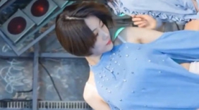 音乐现场美女舞蹈，短发女孩子一样可以很漂亮