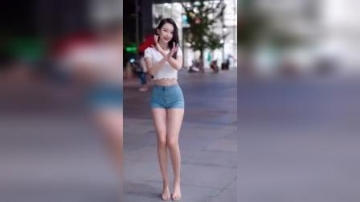 街拍：女人眼中的胖，男人眼中的刚刚好，对吧？