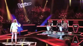 女声演绎《sometimes》,风格极具观赏性