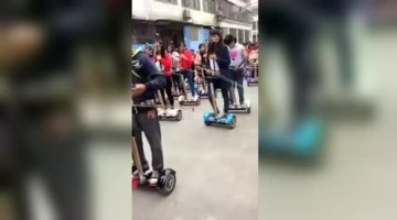 返程学生挤爆交通工具