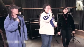 Honey You Are1022女声现场版MV