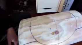 国外牛人用一整块木头，纯手工打造一个艺术容器