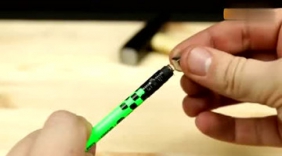 钉钉子怕砸到手怎么办？牛人的这个方法绝了