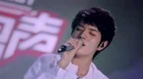 尹毓恪演唱《假行僧》，歌声堪比王菲