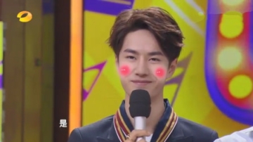 王一博儿时百天照，看如今的一博，涵哥给的评价就是高！