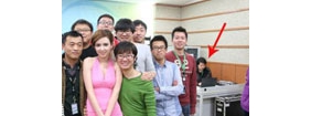 女星泷泽萝拉助兴年会 IT屌丝男不为所动